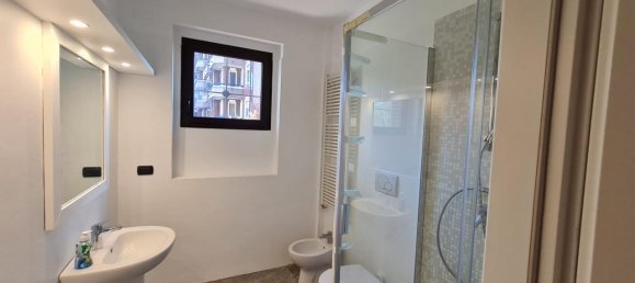 Studio à Milan, Italy No. 240965 11