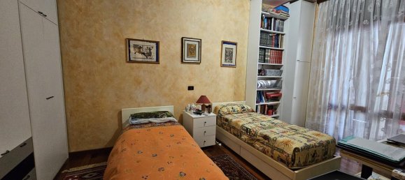 5 rooms Apartment in Vicenza, Italy No. 83880 7