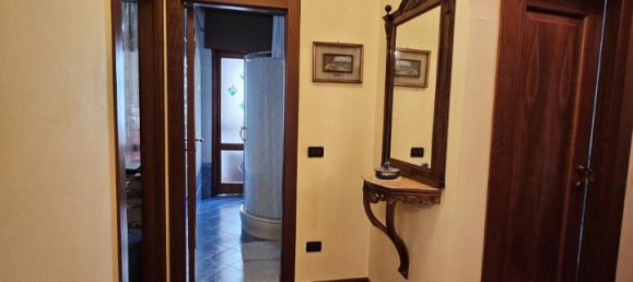 5 rooms Apartment in Vicenza, Italy No. 83880 12