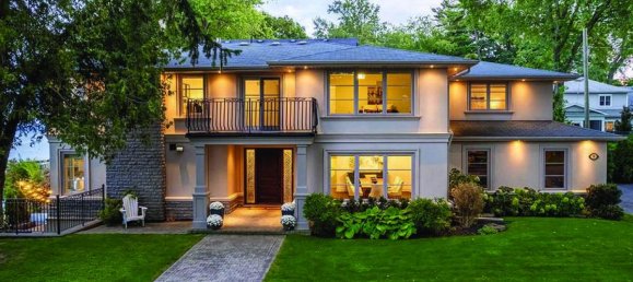 4 bedrooms House in Oakville, Canada No. 968 4