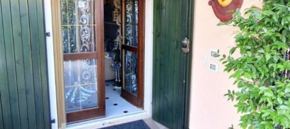 2 bedrooms Apartment in Lazise, Italy No. 297764 6