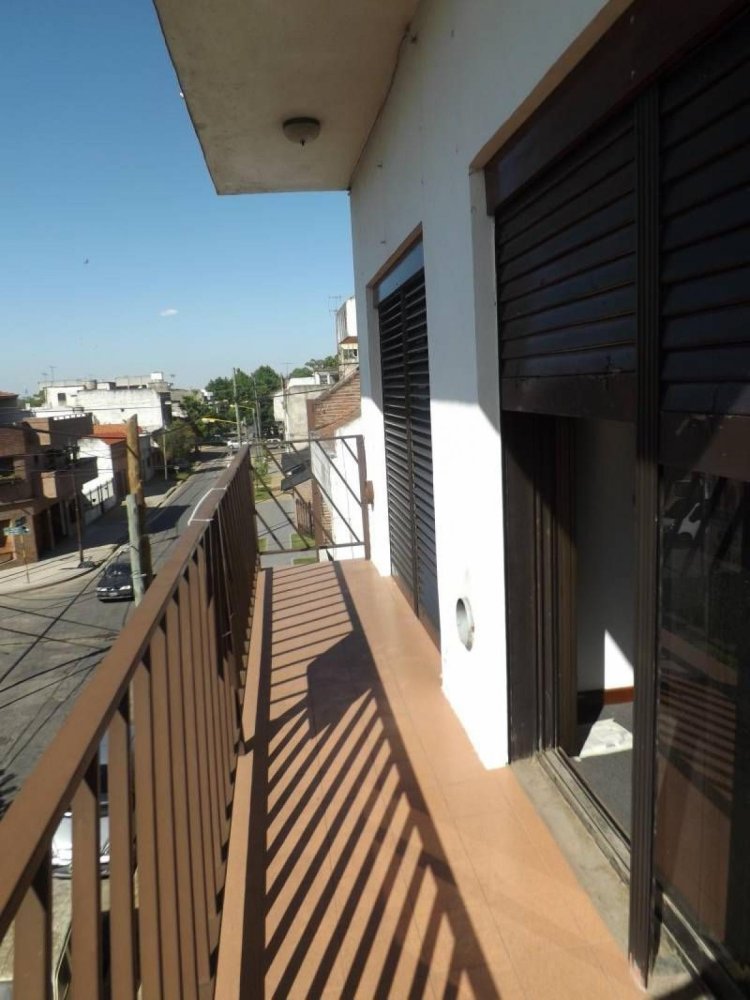 2 bedrooms House in General San Martin, Argentina No. 51490