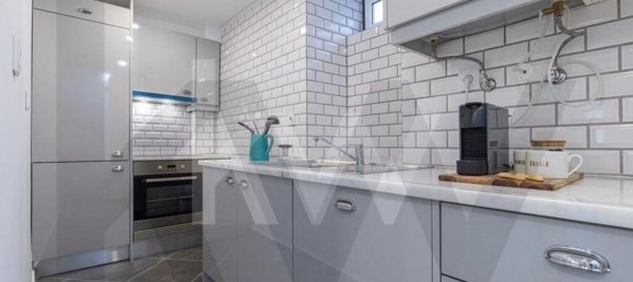 174m² Building in Lisbon, Portugal No. 97629 8