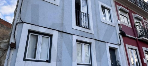 174m² Building in Lisbon, Portugal No. 97629 50