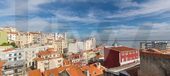174m² Building in Lisbon, Portugal No. 97629 2