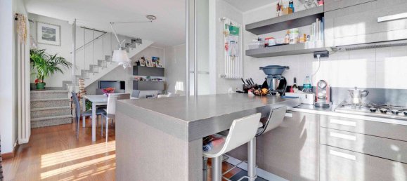 Apartamento de 2 dormitorios en Cerro Maggiore, Italy No. 331150 10