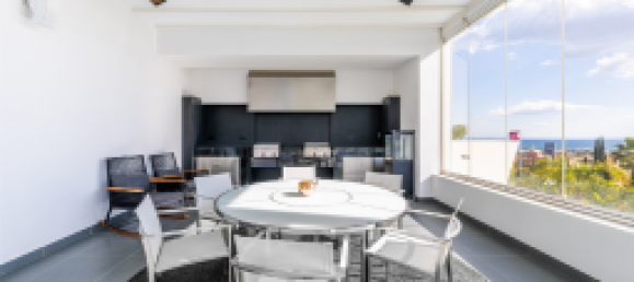 5 bedrooms Villa in Benahavis, Spain No. 10208 9