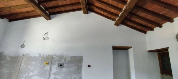 5غرفة شقة في Arezzo, Italy رقم 82757 3