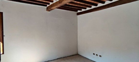 5غرفة شقة في Arezzo, Italy رقم 82757 12