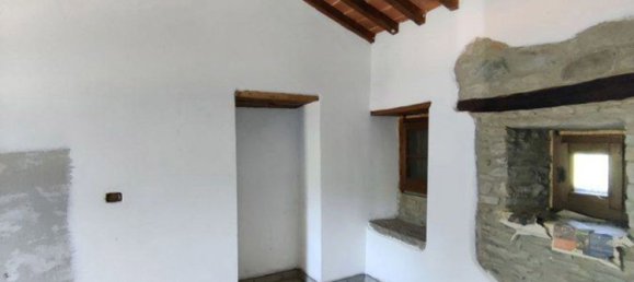 5غرفة شقة في Arezzo, Italy رقم 82757 23