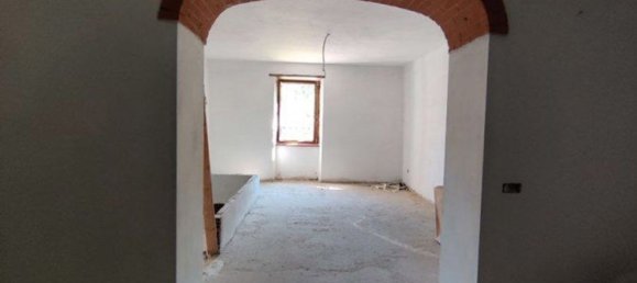 5غرفة شقة في Arezzo, Italy رقم 82757 24