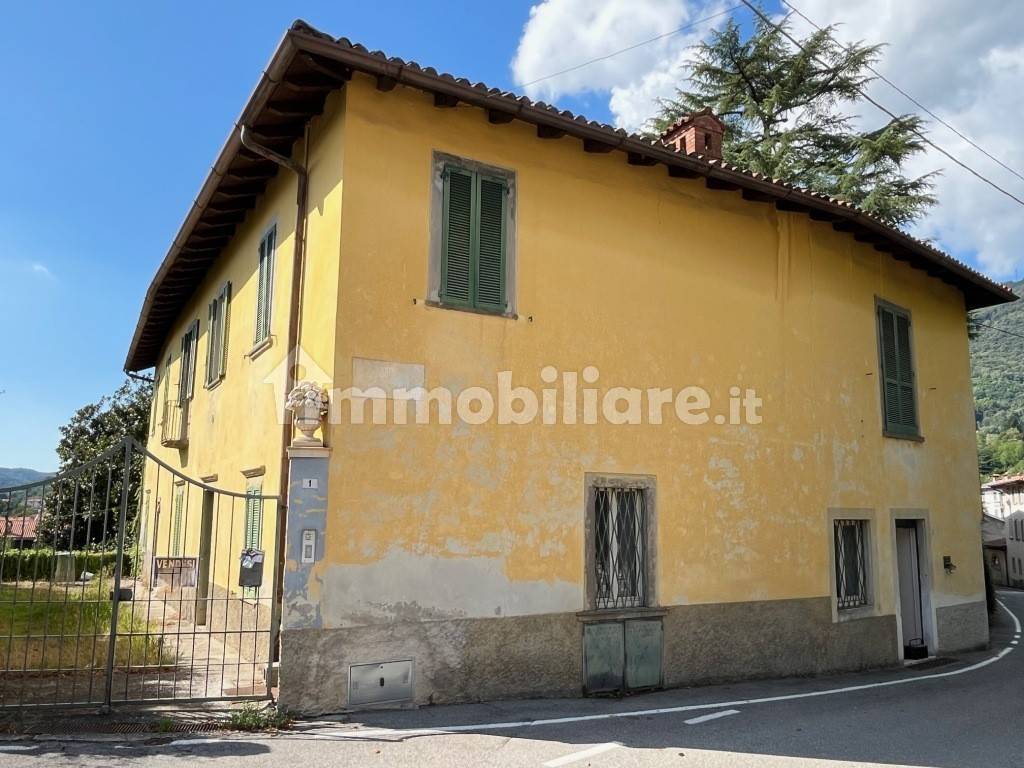 9 غرف نوم فيلا في Almenno San Bartolomeo, Italy رقم 377415