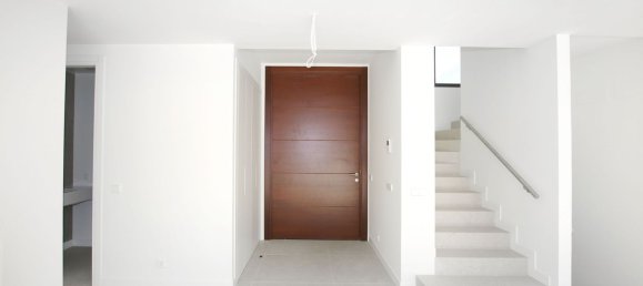 4 bedrooms Villa in Marbella, Spain No. 98873 44