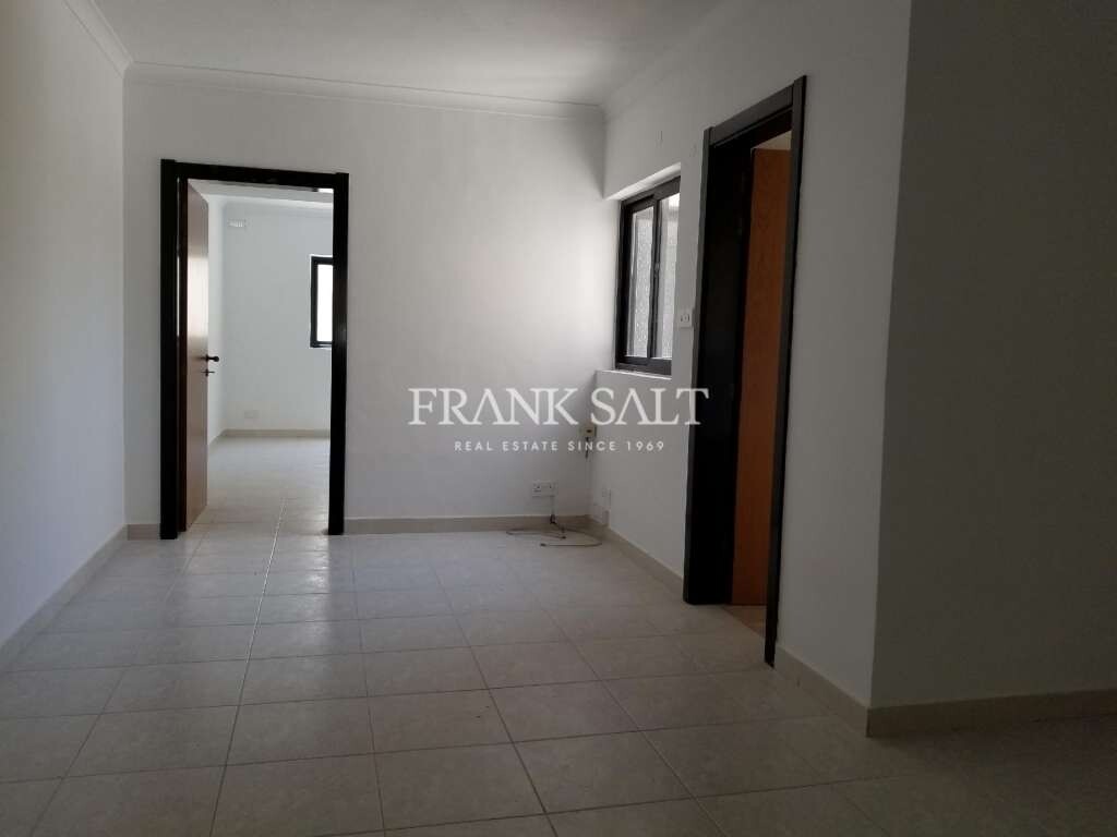 Oficina en San Gwann, Malta 39 m² No. 12132