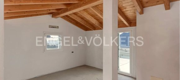 4 rooms Villa in Lecco, Italy No. 68780 9