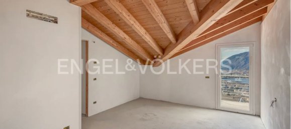 4 rooms Villa in Lecco, Italy No. 68780 10