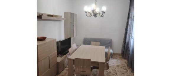 5 rooms Apartment in Modena, Italy No. 253576 2