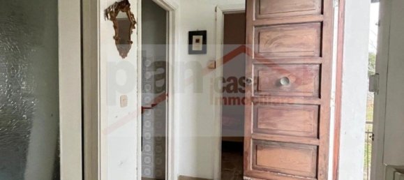 4 rooms House in Staffolo, Italy No. 143314 2