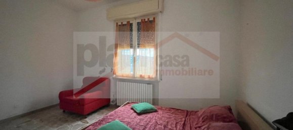 4 rooms House in Staffolo, Italy No. 143314 7