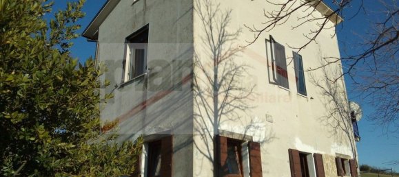 4 rooms House in Staffolo, Italy No. 143314 12
