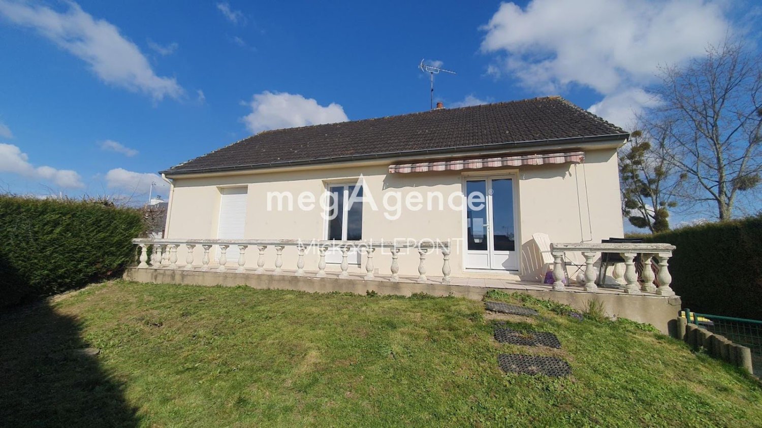 3 Schlafzimmer Haus in Bonchamp-les-Laval, France, Nr. 98536