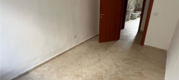 6 Schlafzimmer Wohnung in Cellole, Italy, Nr. 84556 8