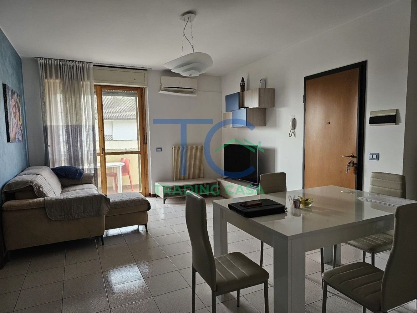 3 rooms Apartment in Piacenza, Italy No. 202068
