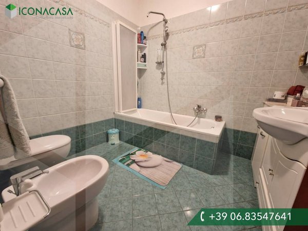 2-salle Appartement à Ciampino, Italy No. 18494