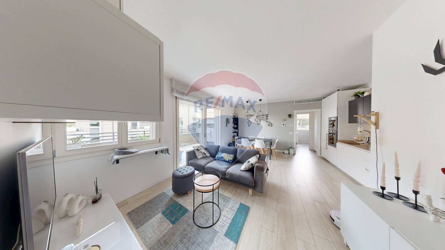 2غرفة شقة في Bollate, Italy رقم 267979