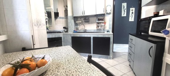 3 rooms Apartment in Rome, Italy No. 203904 10