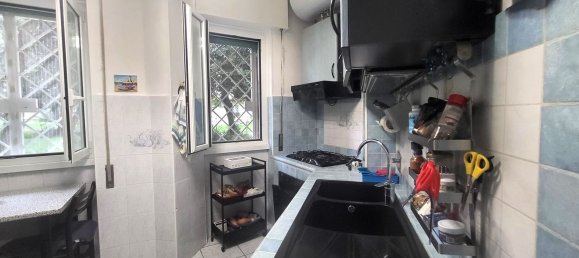 3 rooms Apartment in Rome, Italy No. 203904 7