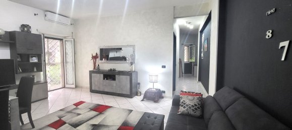 3 rooms Apartment in Rome, Italy No. 203904 4