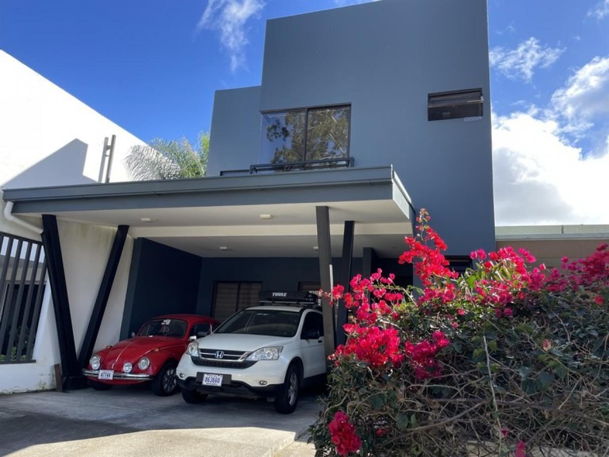 3 dormitorios сasa en venta en Oreamuno, Cartago, Costa Rica № 405