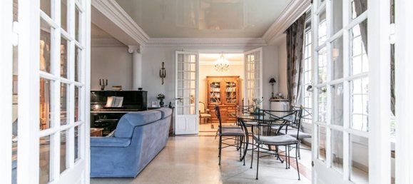 5 bedrooms House in Sucy-en-Brie, France No. 185161 6