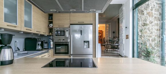 5 bedrooms House in Sucy-en-Brie, France No. 185161 9