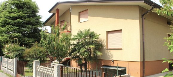 9 rooms House in Pordenone, Italy No. 96931 27