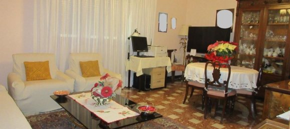 8-salle Maison à Empoli, Italy No. 103708 2