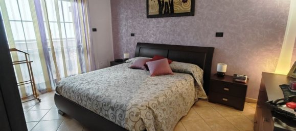 4 bedrooms Apartment in Collegno, Italy No. 380304 20