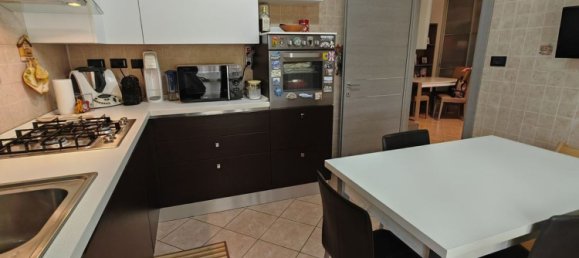 4 bedrooms Apartment in Collegno, Italy No. 380304 13