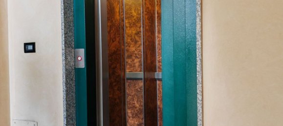 4 bedrooms Apartment in Collegno, Italy No. 380304 7