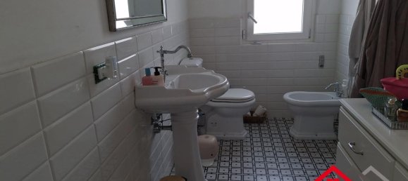 6 bedrooms House in San Giuliano Terme, Italy No. 325920 11