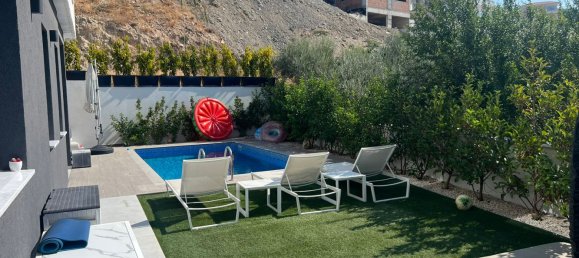 5 bedrooms Villa in Limassol, Cyprus No. 10034 2