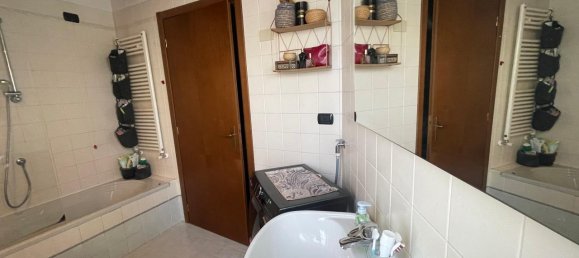2-Zimmer Wohnung in Orsenigo, Italy, Nr. 12842 16