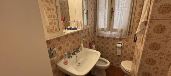 4 rooms Apartment in Bologna, Italy No. 293370 11