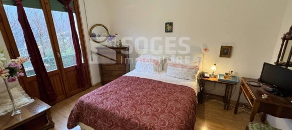 2 bedrooms Apartment in Reggello, Italy No. 11933 6