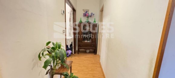 2 bedrooms Apartment in Reggello, Italy No. 11933 3