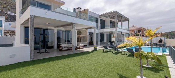 Villa de 6 dormitorios en Torviscas, Spain No. 13934 10