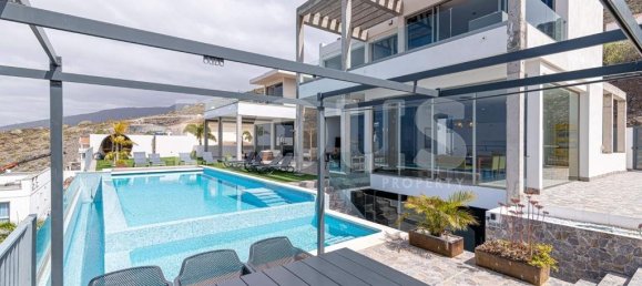 Villa de 6 dormitorios en Torviscas, Spain No. 13934 12