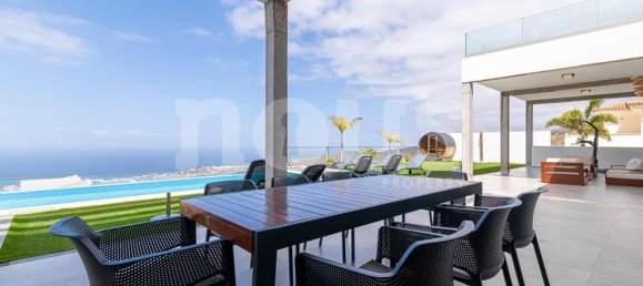 Villa de 6 dormitorios en Torviscas, Spain No. 13934 3