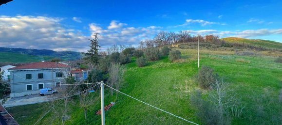 3 Schlafzimmer Wohnung in Bolognano, Italy, Nr. 107818 4